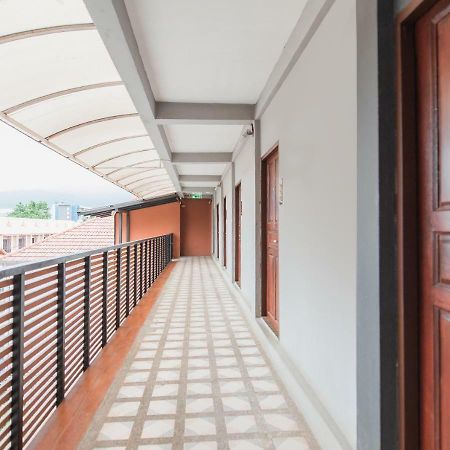 B2 Santitham Hotel เชียงใหม่ ภายนอก รูปภาพ