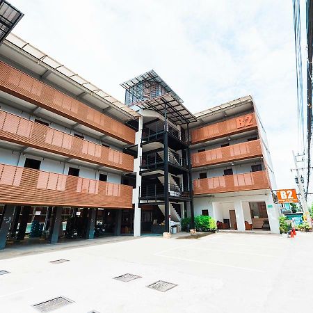 B2 Santitham Hotel เชียงใหม่ ภายนอก รูปภาพ