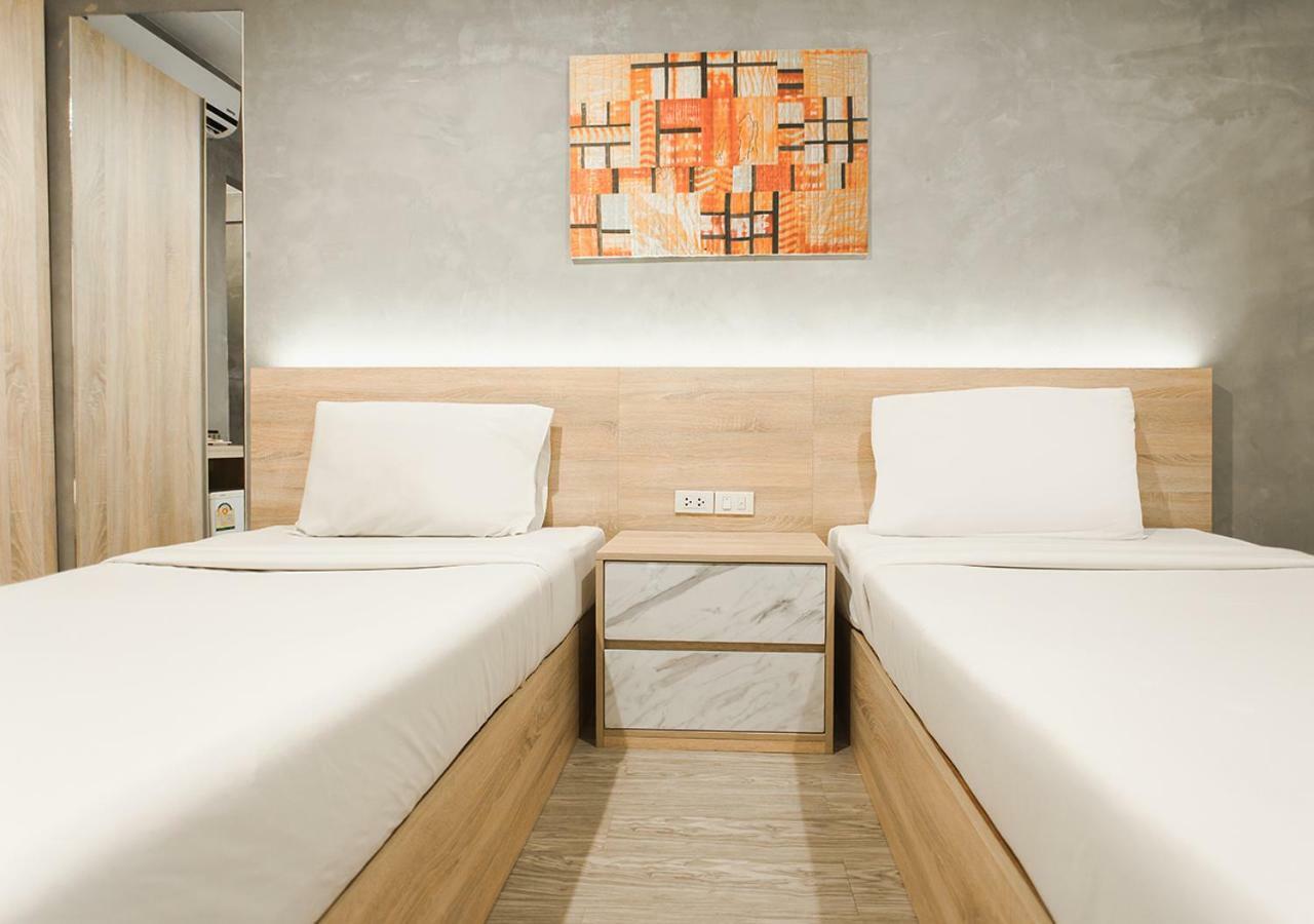 B2 Santitham Hotel เชียงใหม่ ภายนอก รูปภาพ