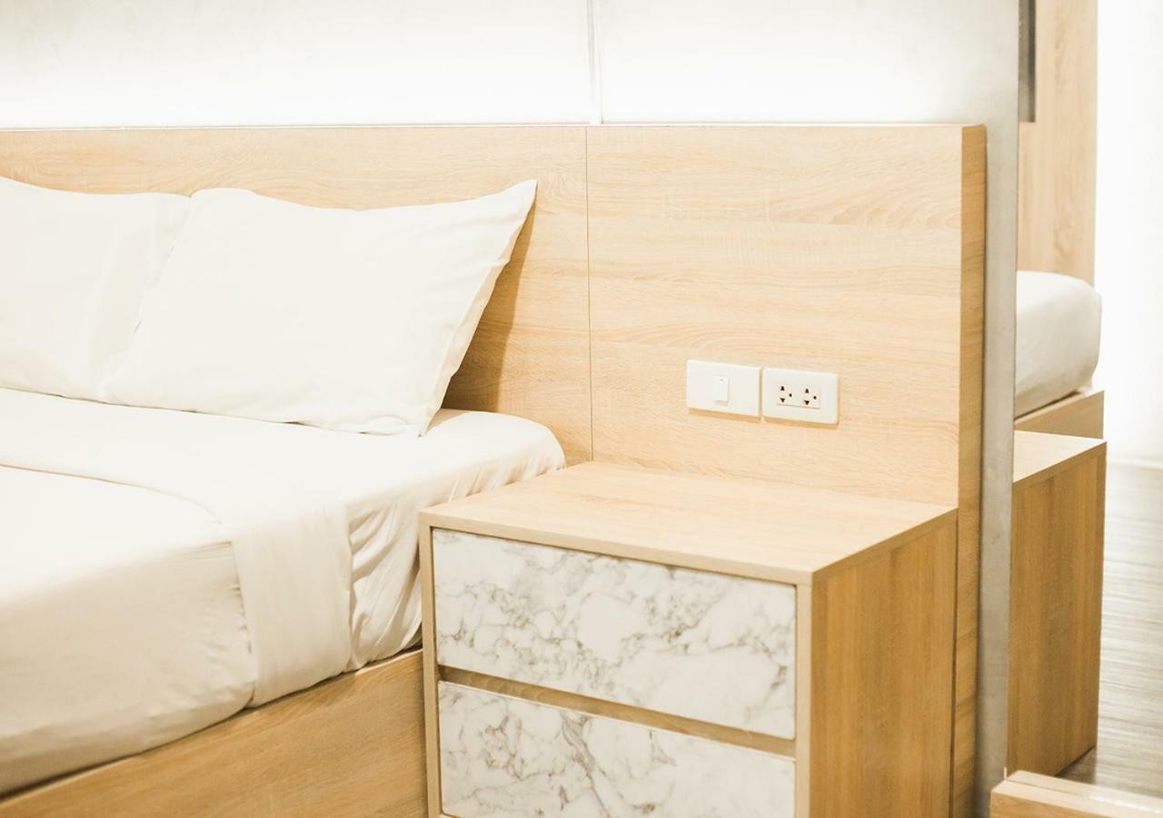 B2 Santitham Hotel เชียงใหม่ ภายนอก รูปภาพ